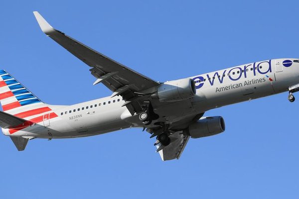aa 737 1 1