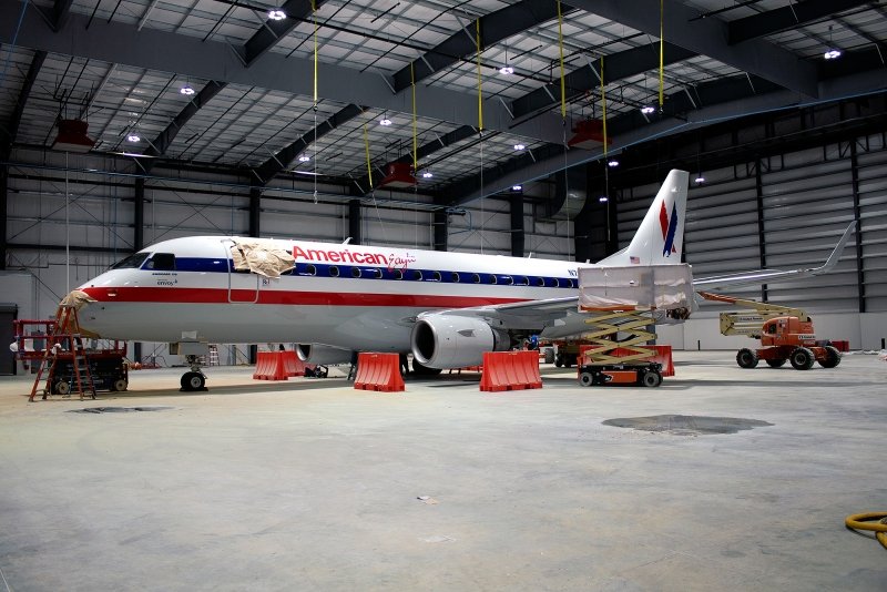 american eagle e170 retro 1