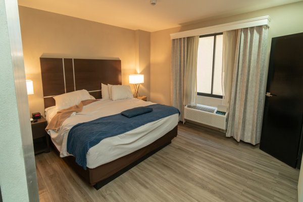 Comfort Inn and Suites Tobago