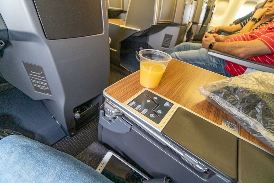 american 767 300 business class mia lax 05 1