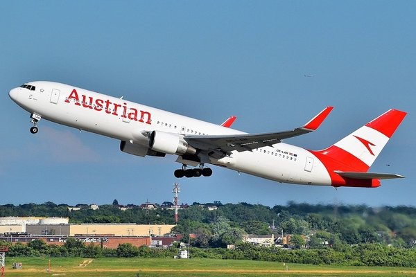 austrian 767 1