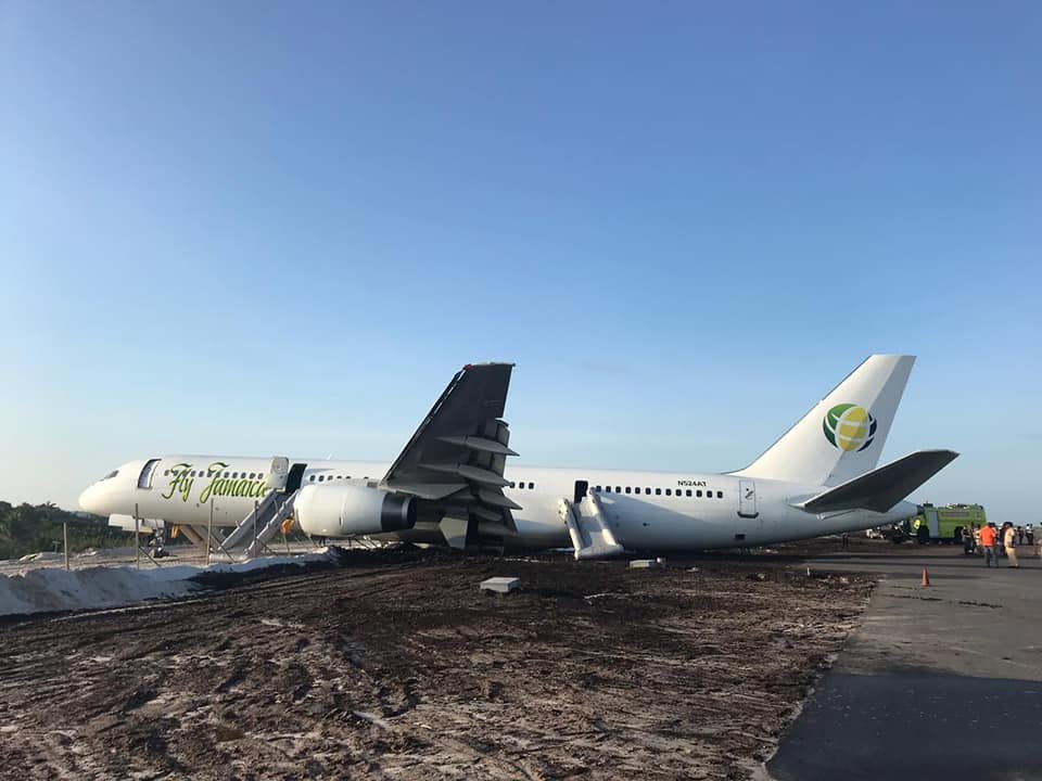 fly jamaica 757 crash 03 1 900x675
