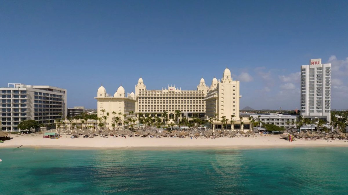 hotel riu palace aruba renovation 01