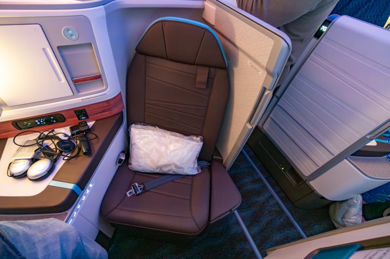 hawaiian airlines boeing 787 9 hnl sfo review 24