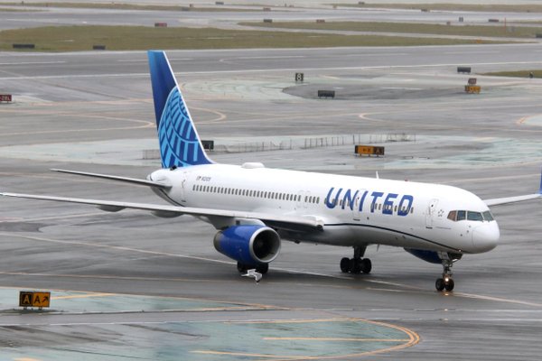 united airlines boeing 757