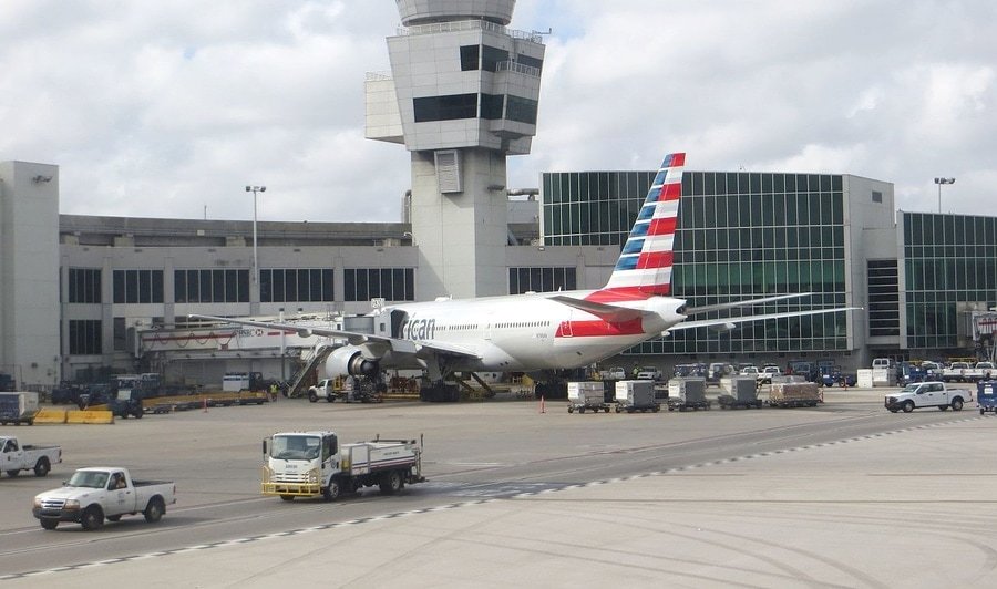 american airlines 777 miami 1