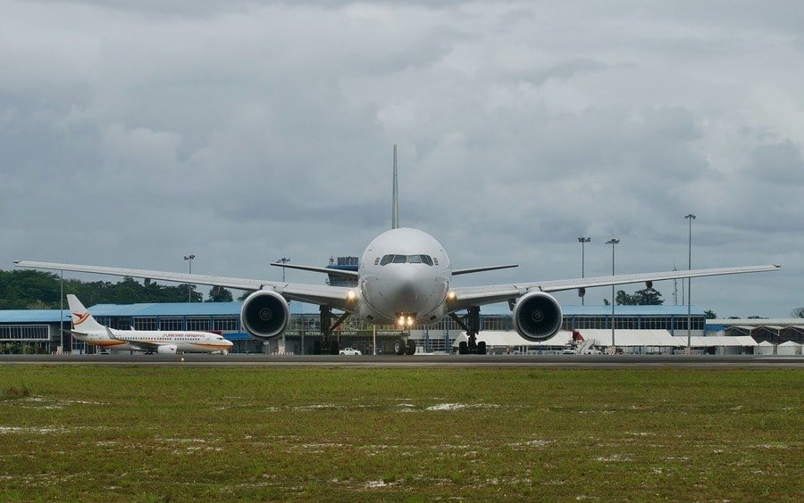 surinam airways 777 eo 01 1