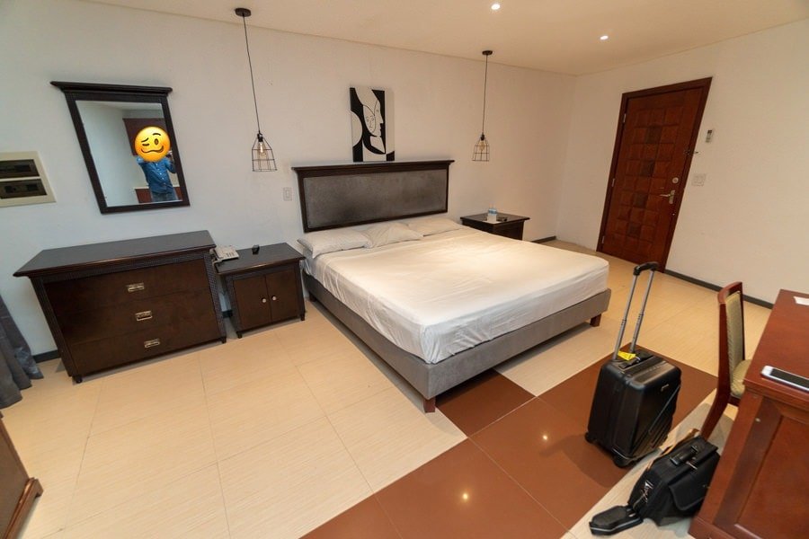 curacao suites hotel bed 1