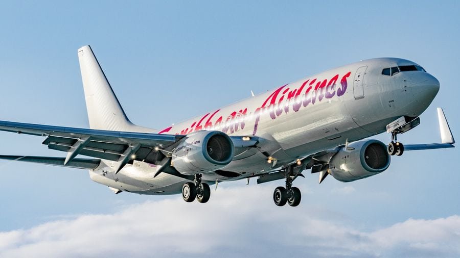 caribbean airlines 737 800 1
