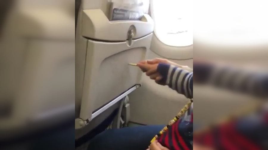 airplane crayon child 01 1