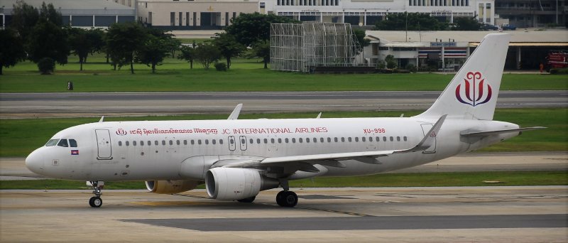 JC International Airlines Airbus A320-200