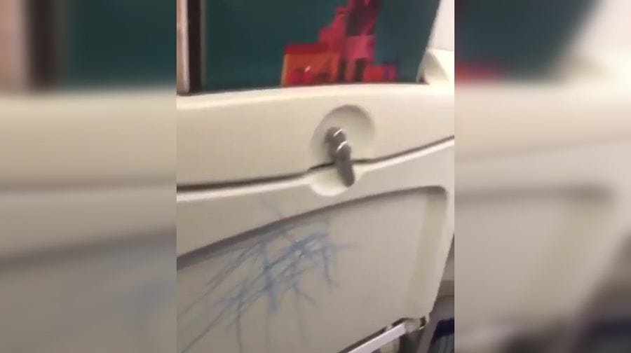 airplane crayon child 02 1