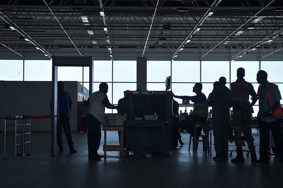 airport security 1