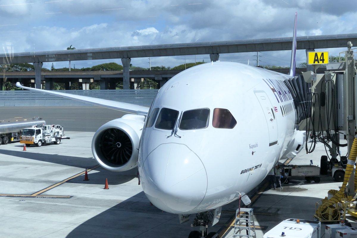 hawaiian boeing 787 honolulu