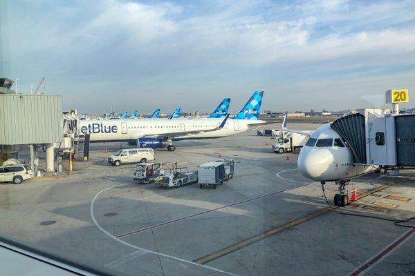 jetblue airbus a321 mint jfk sfo review 06