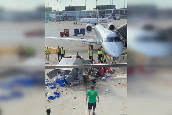 ramp golf cart chaos ohare 1