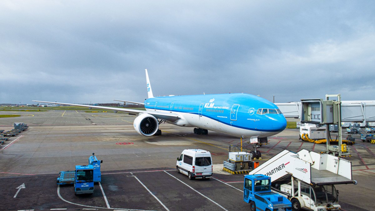klm boeing 777 300er