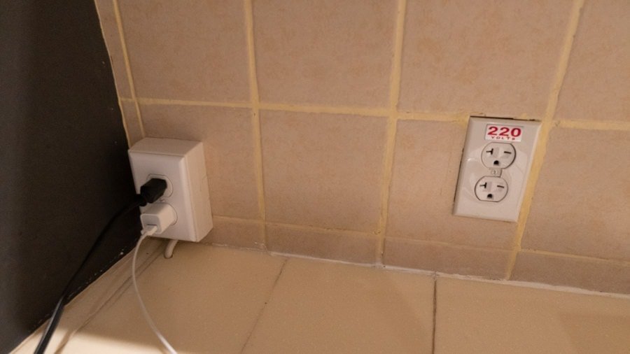 curacao suites hotel 110v outlet 1