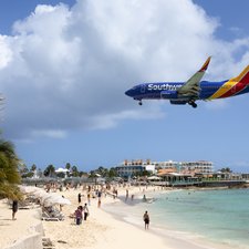southwest airlines boeing 737 700 st maarten