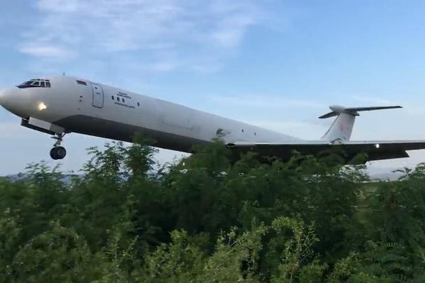 rada low takeoff 1