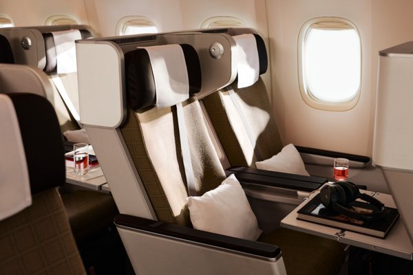 swss 2022 premium economy 02