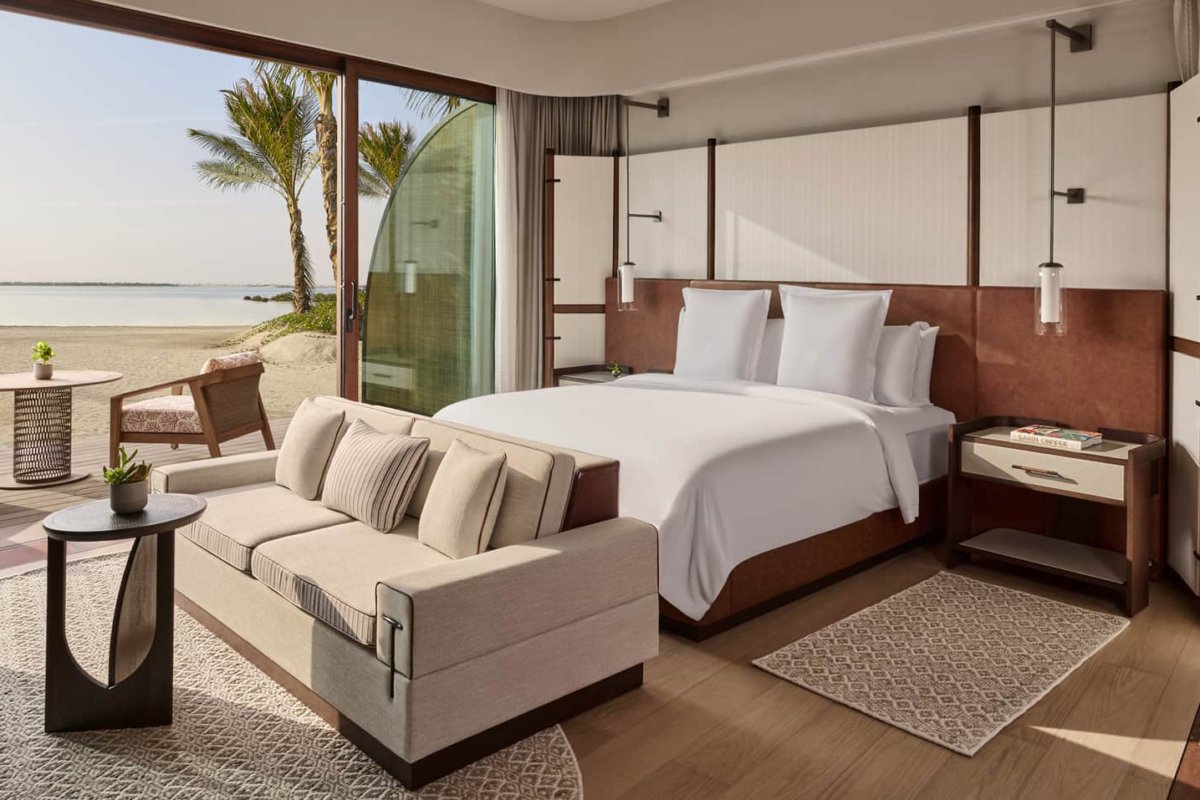 four seasons red sea 01