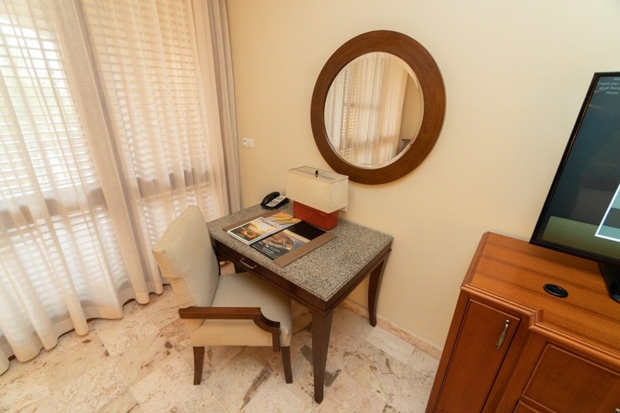 santa barbara curacao work desk 1