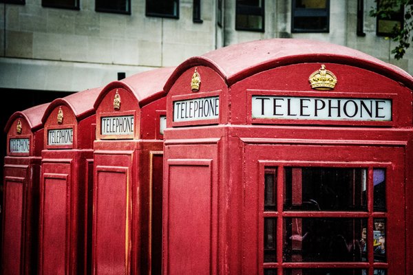 london pay phone booth