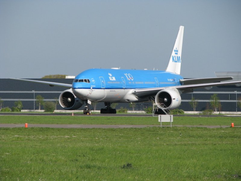 klm 777