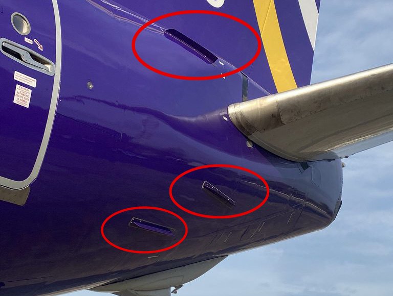 avelo airlines boeing 737 tail finlet