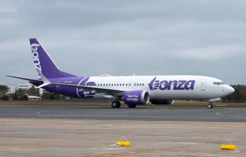 bonza boeing 737 max 8
