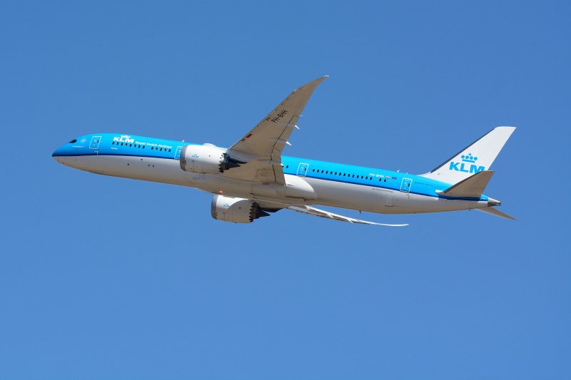 klm boeing 787 9