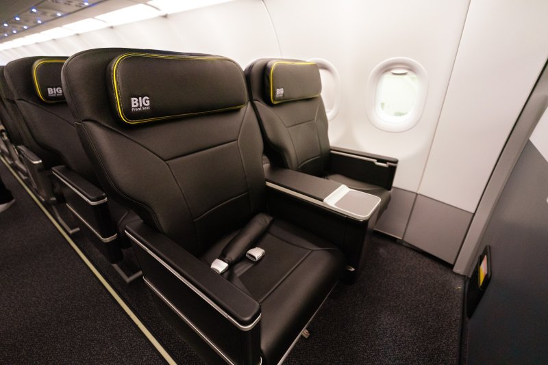 spirit airlines big front seat