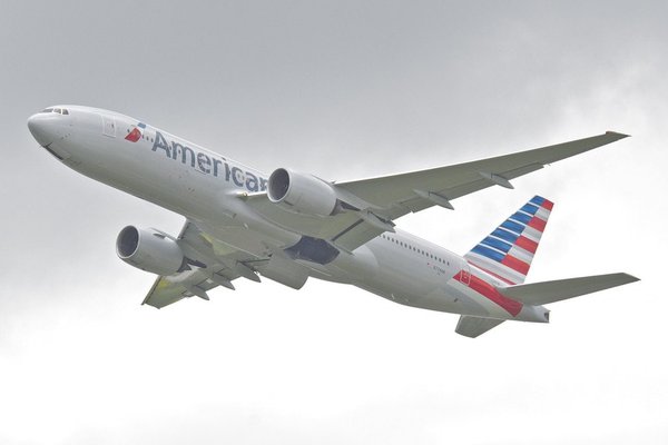 american airlines 772