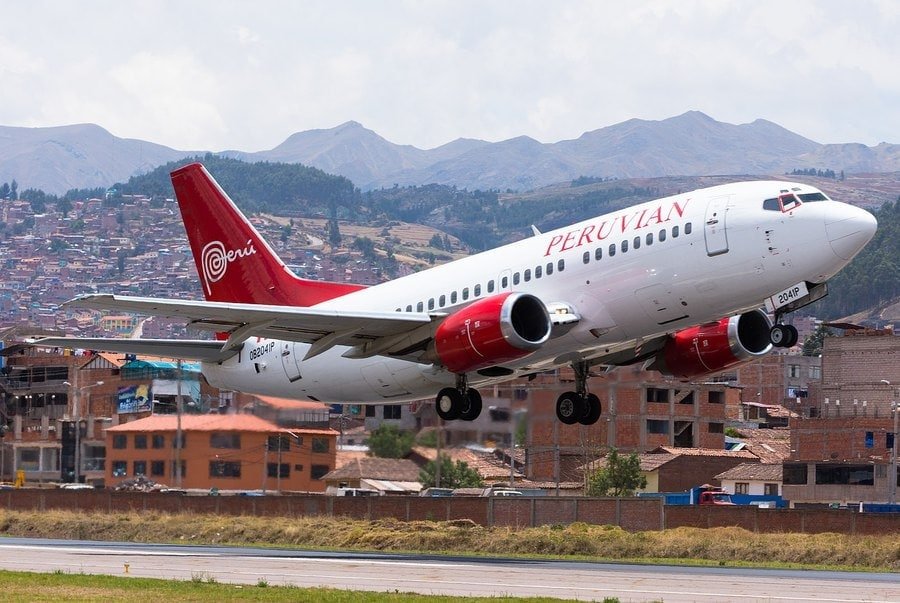 peruvian airlines 737 500 1
