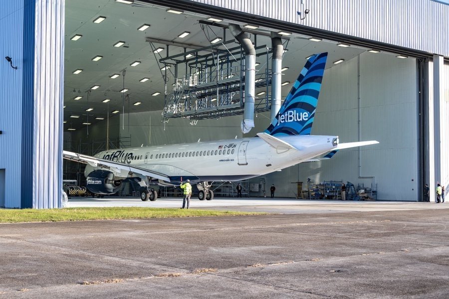 jetblue a220 03 1