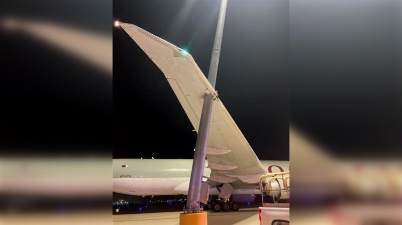 qatar cargo 777f A7 BFH wing damage