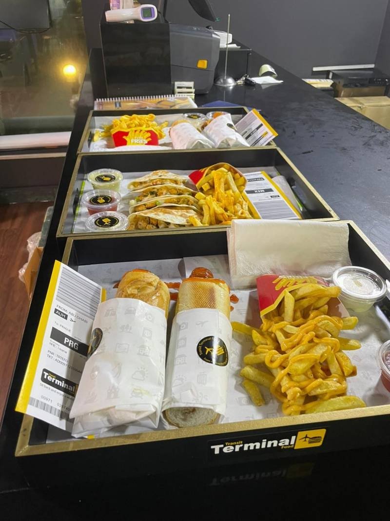 transit terminal food 03