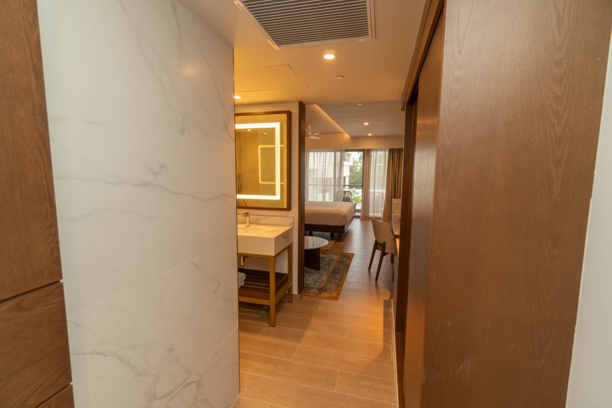 royalton vessence barbados 01