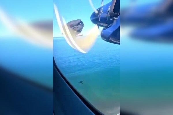 aerocord let l410 bag engine strike
