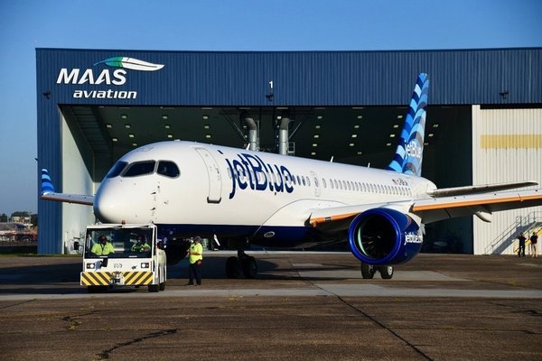 jetblue a220 02 1