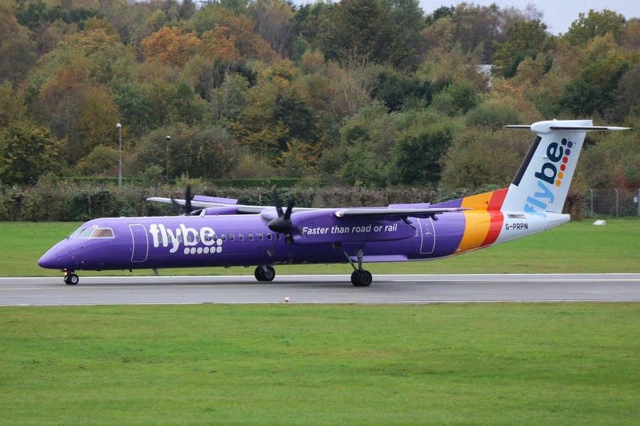 flybe dash 8 q400 1
