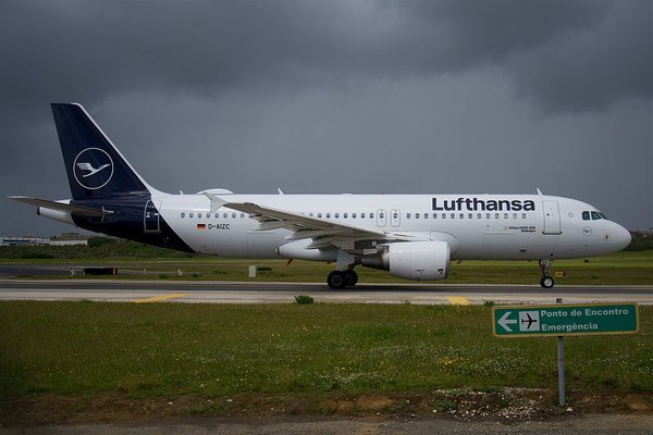 lufthansa a320 1