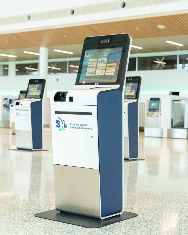 st maarten princess juliana intl airport check in hall 02