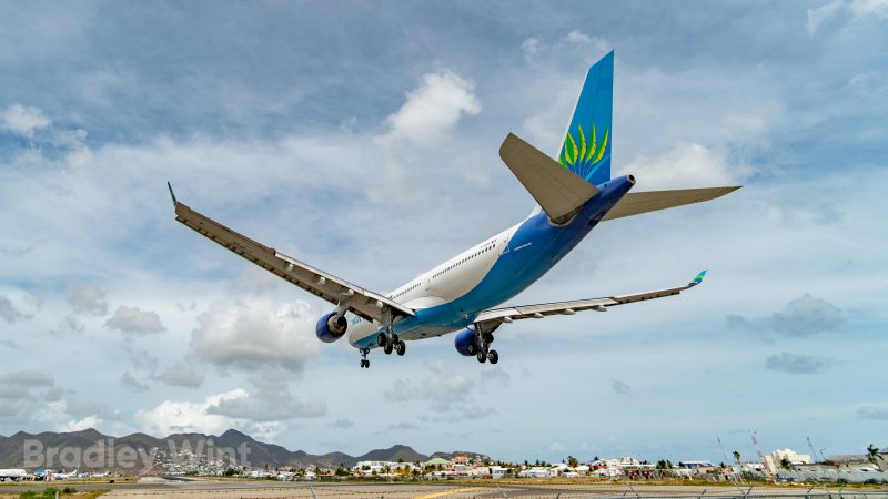 sint maarten spotting locations maho beach 03