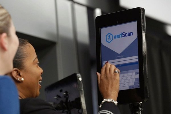 airport facial recognition 1