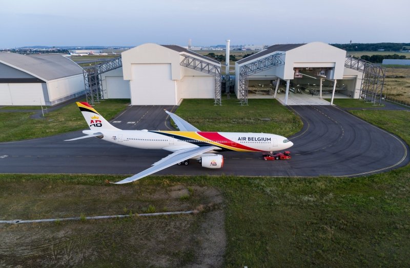 air belgium a330neo 02