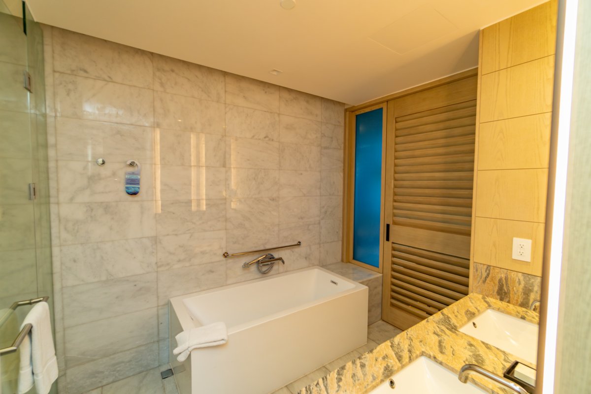 wyndham grand sam lords castle 03