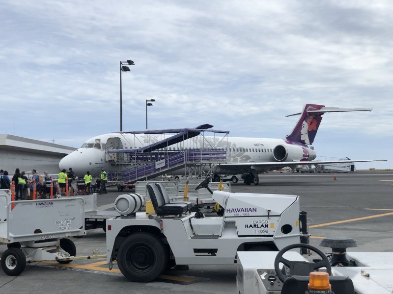 hawaiian airlines boeing 717 200