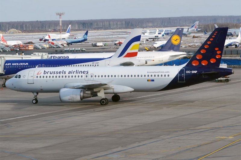 brussels airlines old livery